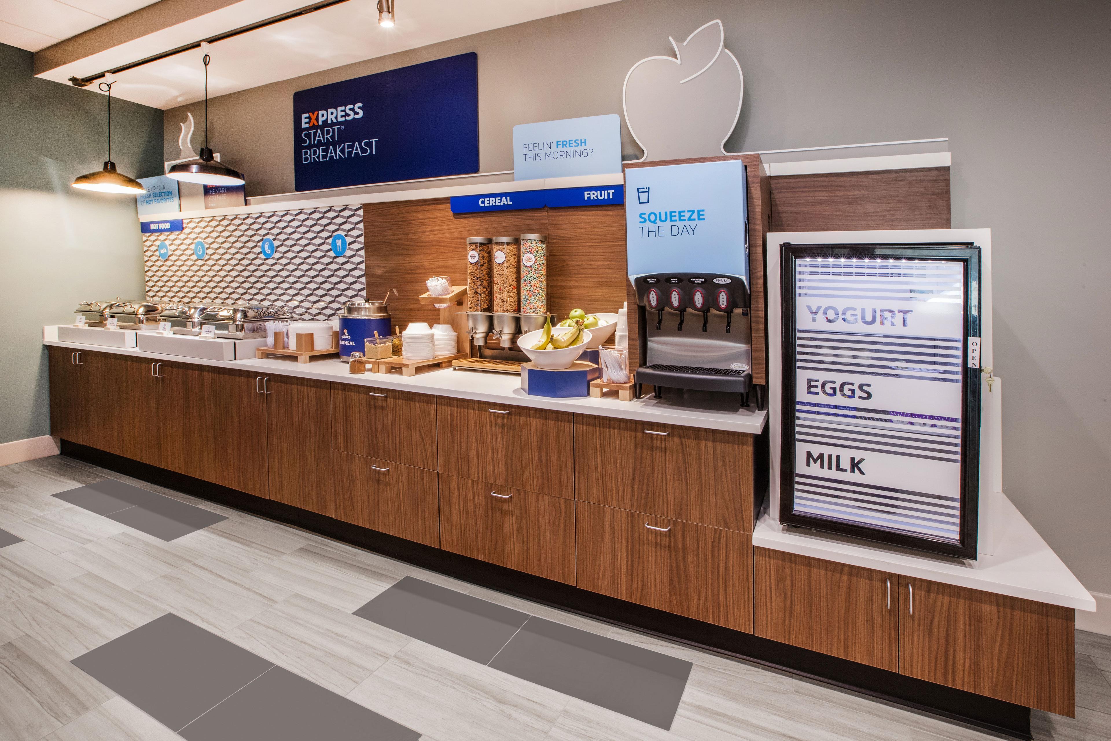 Holiday Inn Express Florence Northeast By Ihg Exteriör bild